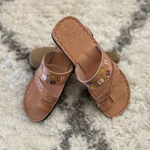 Women handmade, mexican huaraches